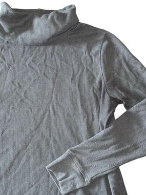 Eddie Bauer Women's Grey Turtleneck Long Sleeve Top